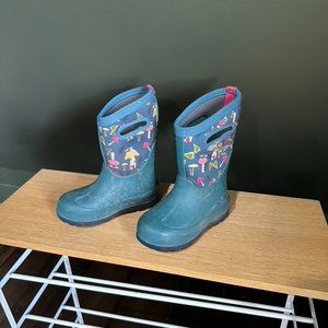 Kids size 12 Bogs winter boot